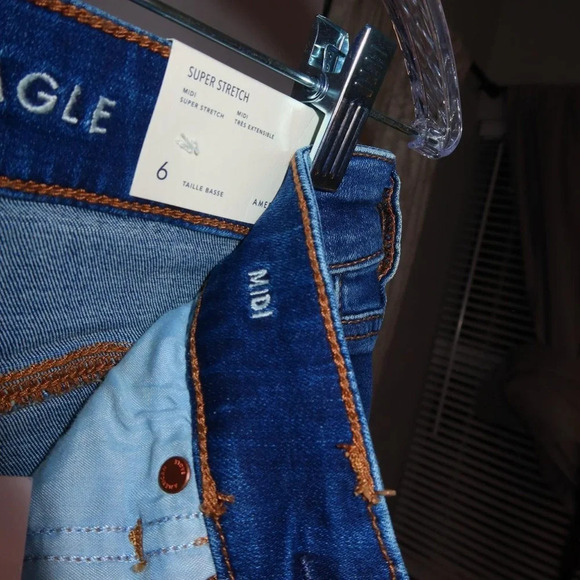 American eagle blue denim super stretch midi low rise shorts size 6 NWT - Picture 5 of 7
